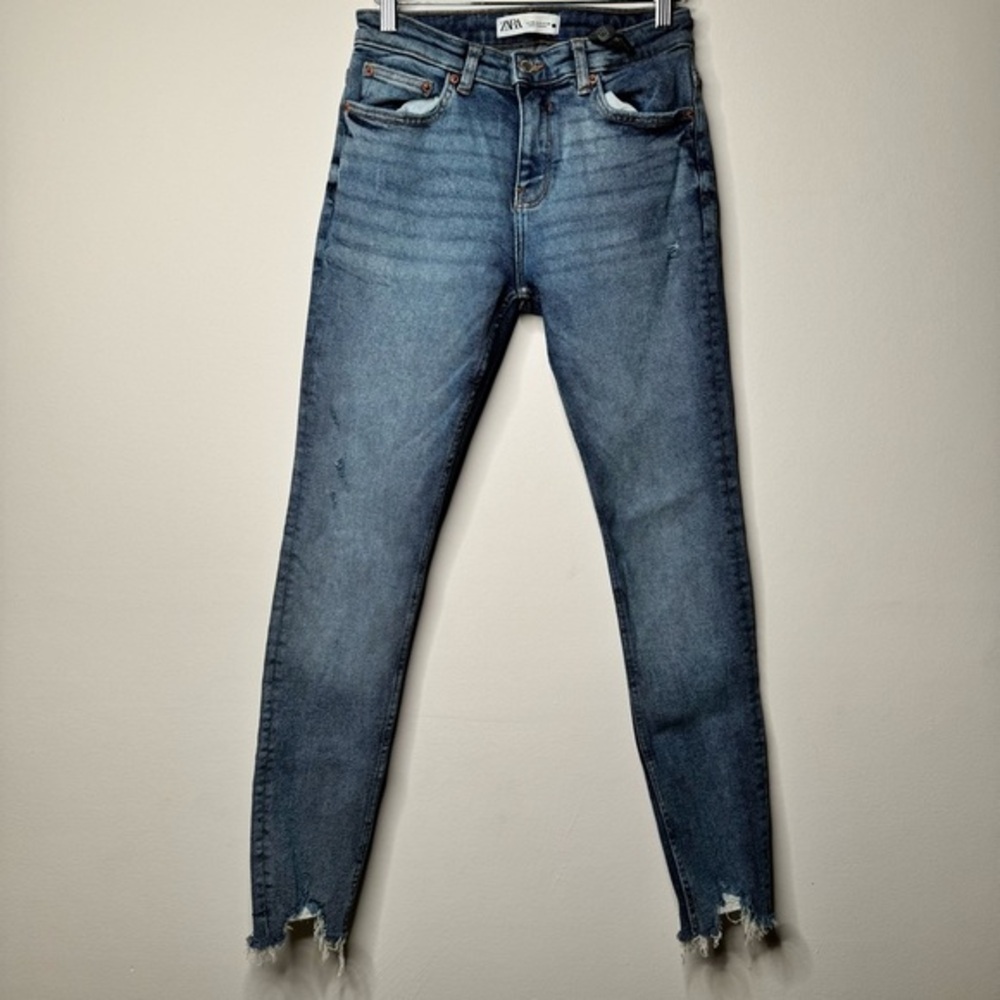 Zara Women's High Rise‎ Distressed Skinny Jeans